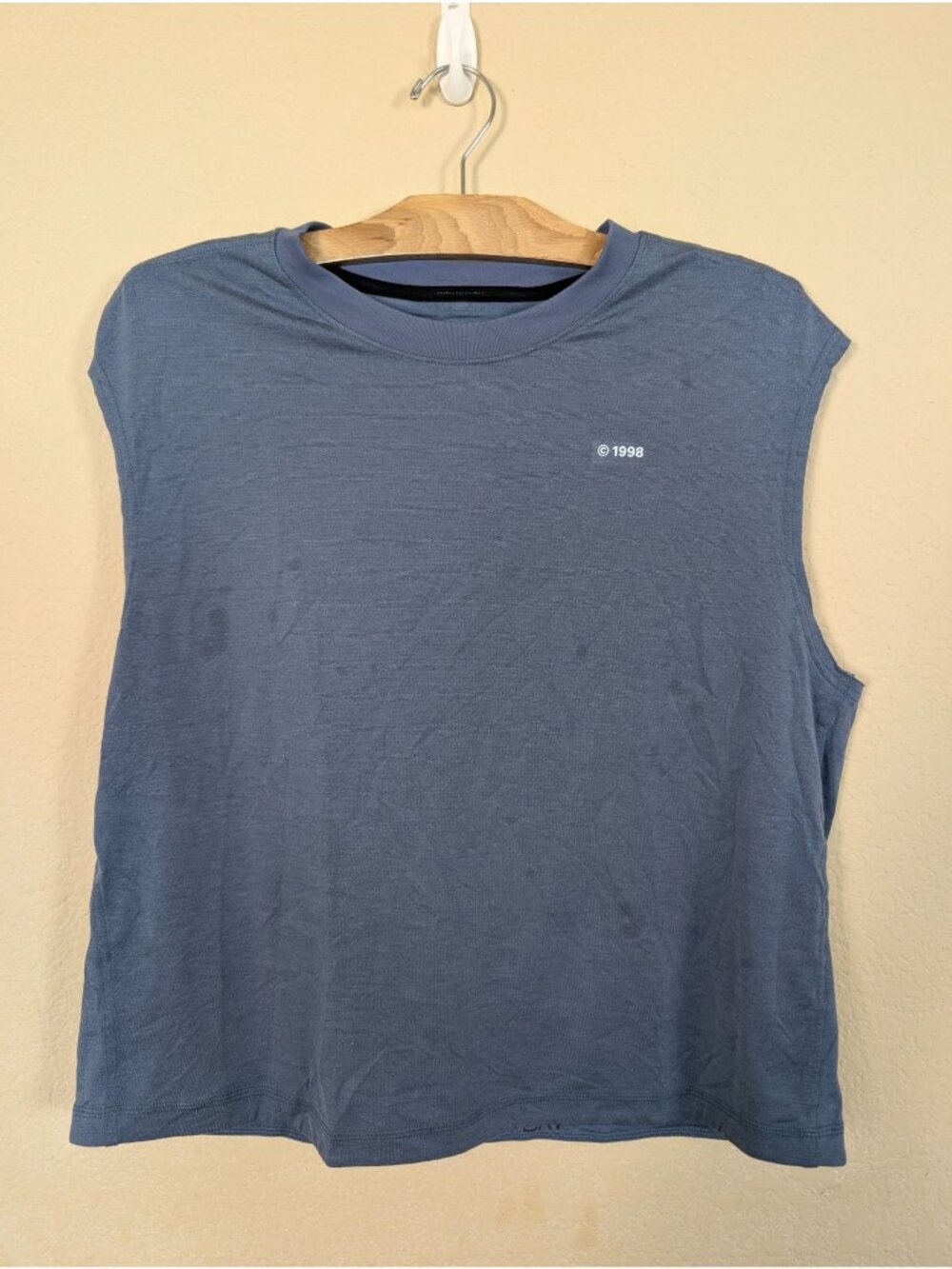 Lululemon Mens Mesh Training Tank Top size XL club blue running workout training